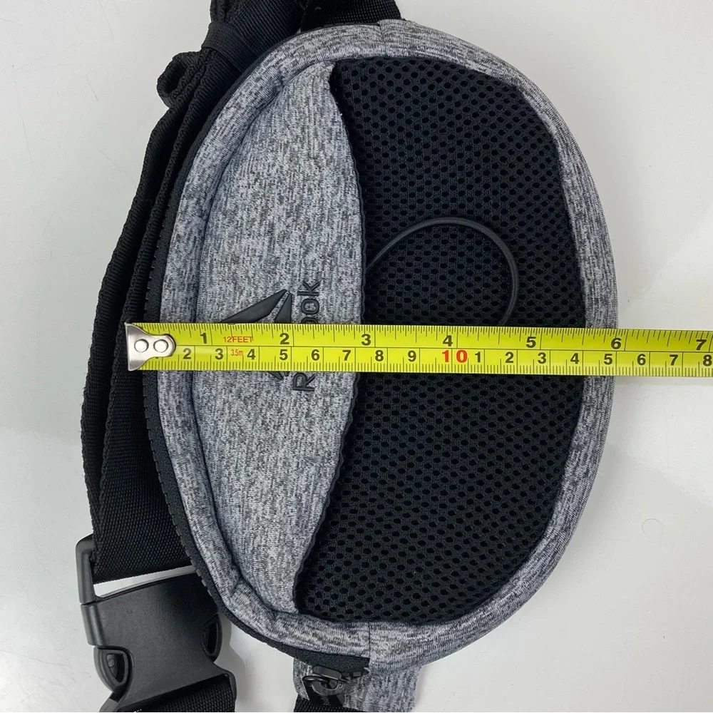 Reebok Unisex Hazel Fannypack Waist Belt Bag Gray & Black - Picture 12 of 12